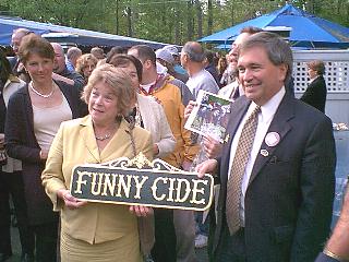 Funny Cide street sign